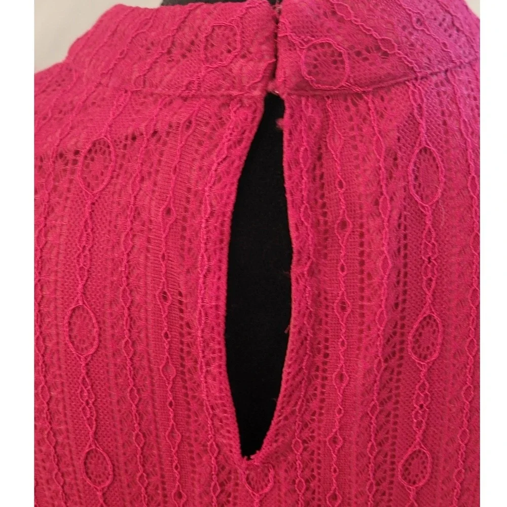 Ro & De‎ Women Magenta Pink Lace Cold Shoulder Mock Neck Ruffle Blouse Large